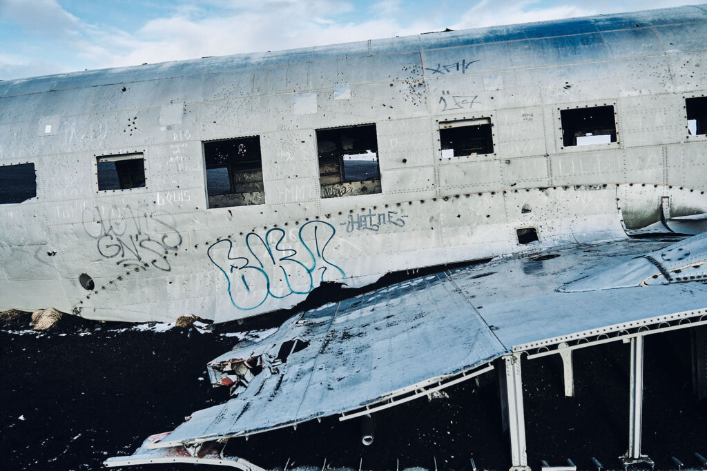 冰島飛機殘骸｜Solheimasandur 黑沙灘｜有 1 種美叫不要打擾我