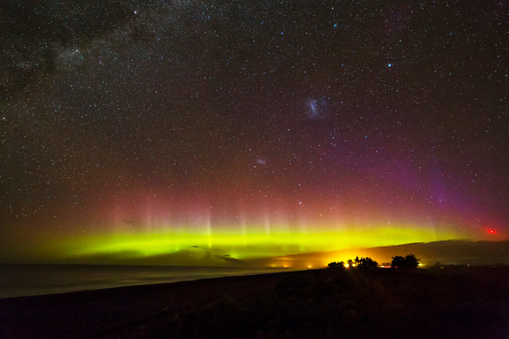 Article142 what is aurora northern light australis 奧羅拉 極光 原理 認識極光 北極光 南極光 flickr
