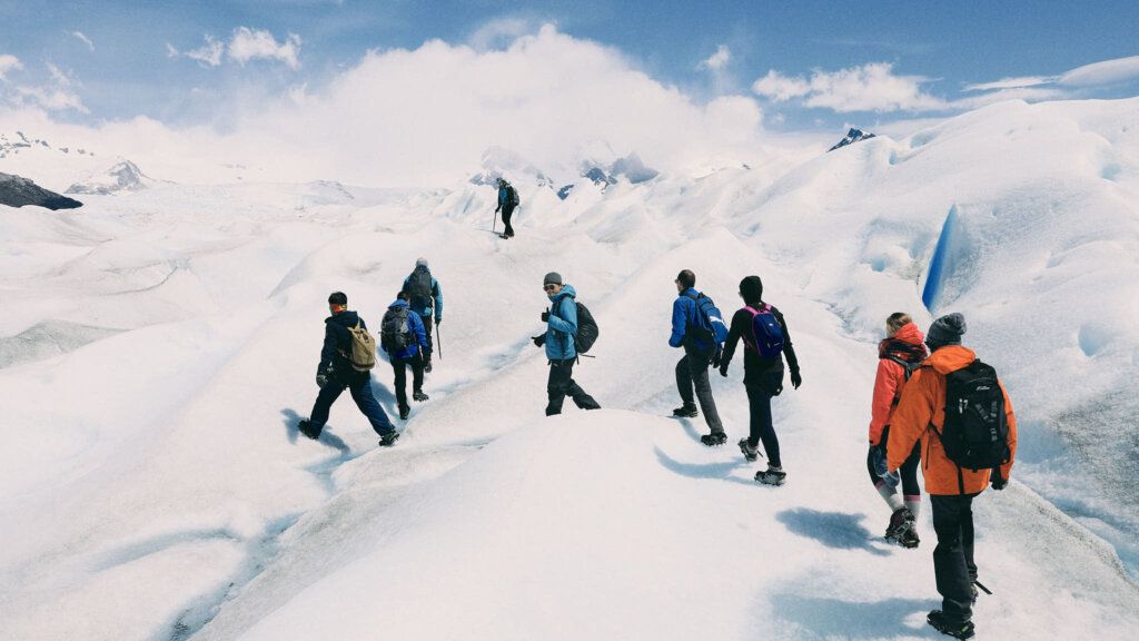 在世界第 3 大冰川上徒步健行｜佩里托莫雷諾冰河的極地絕境之美