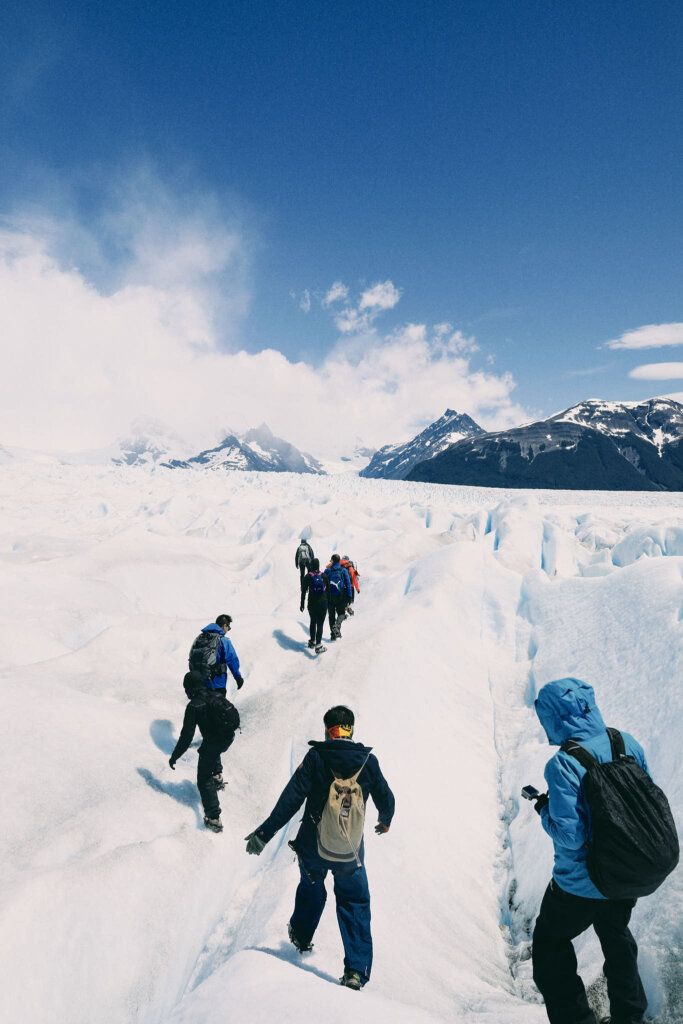 在世界第 3 大冰川上徒步健行｜佩里托莫雷諾冰河的極地絕境之美