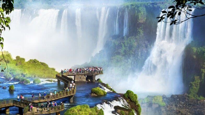 Article165 伊瓜蘇瀑布 Cataratas del Iguazu Iguazu Falls 世界三大瀑布 張國榮 梁朝偉 王家衛 春光乍洩阿根廷 argentina 伊瓜蘇河 巴拉那河 巴西 魔鬼咽喉 007