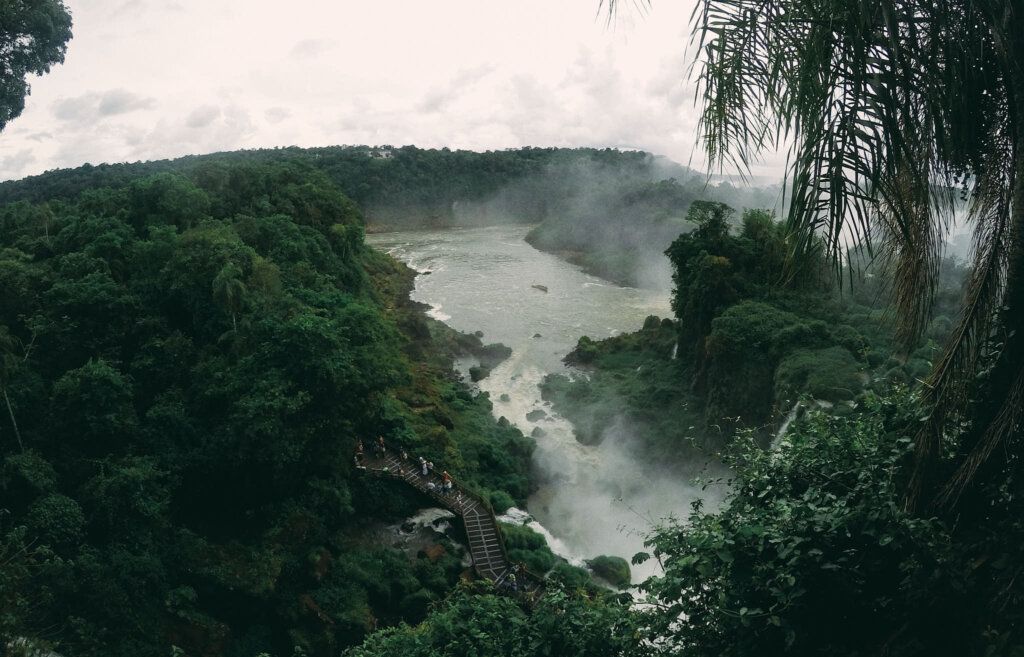 Article165 伊瓜蘇瀑布 Cataratas del Iguazu Iguazu Falls 世界三大瀑布 張國榮 梁朝偉 王家衛 春光乍洩阿根廷 argentina 伊瓜蘇河 巴拉那河 巴西 魔鬼咽喉 4729