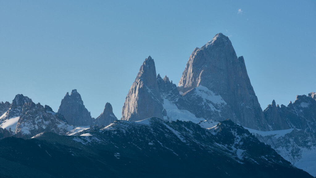 Article168 Patagonia Monte Fitz Roy Cerro Chalten Cerro Fitz Roy Mount Fitz Roy 阿根廷 菲茨羅伊峰 托雷峰 巴塔哥尼亞高原 冒煙的山 健行者天堂 4779
